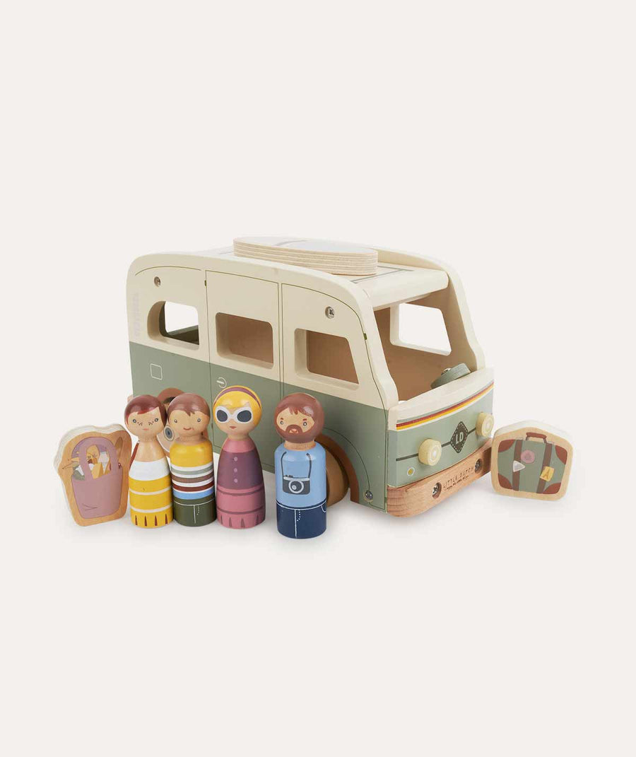 Vintage Vehicle With Peg Dolls: Green