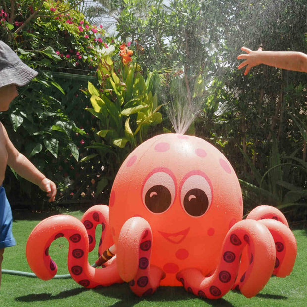 SUNNYLiFE Inflatable Giant Sprinkler First Impression